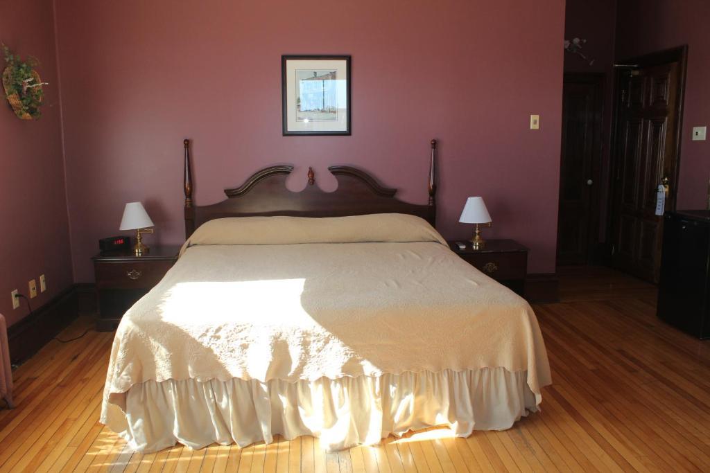 Customs House Inn Pictou Szoba fotó