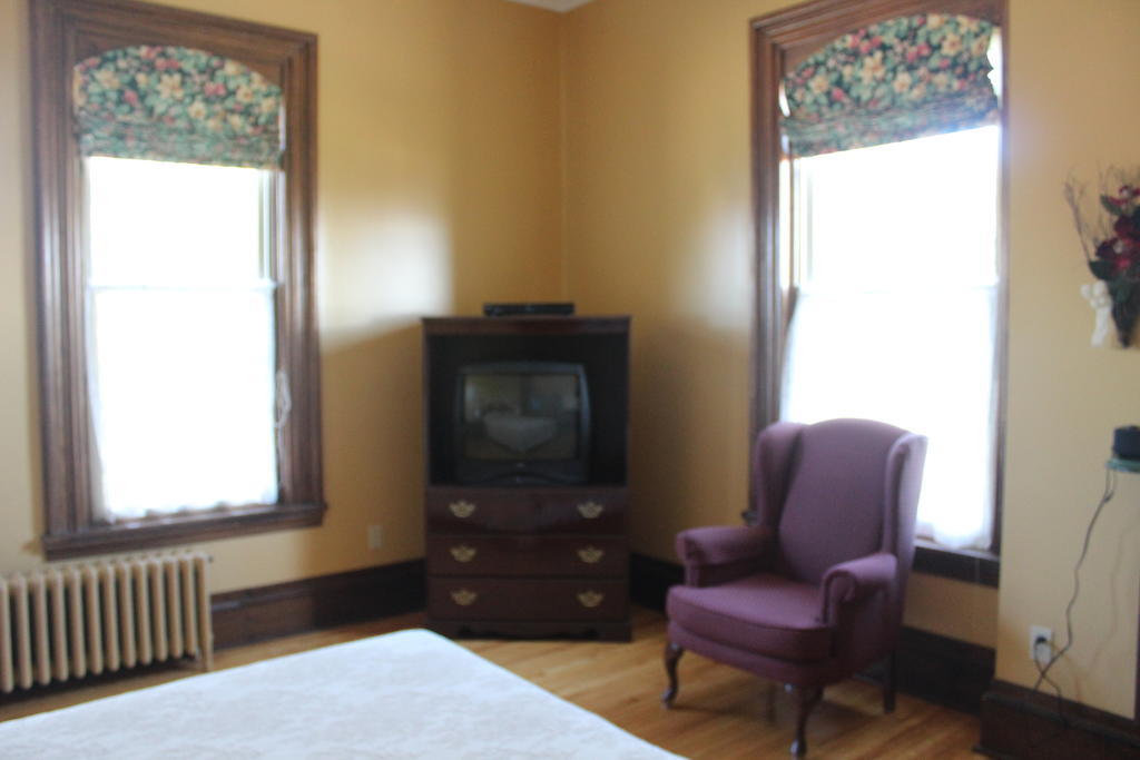 Customs House Inn Pictou Kültér fotó